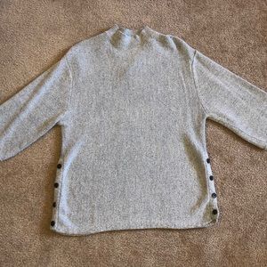 causal grey sweater